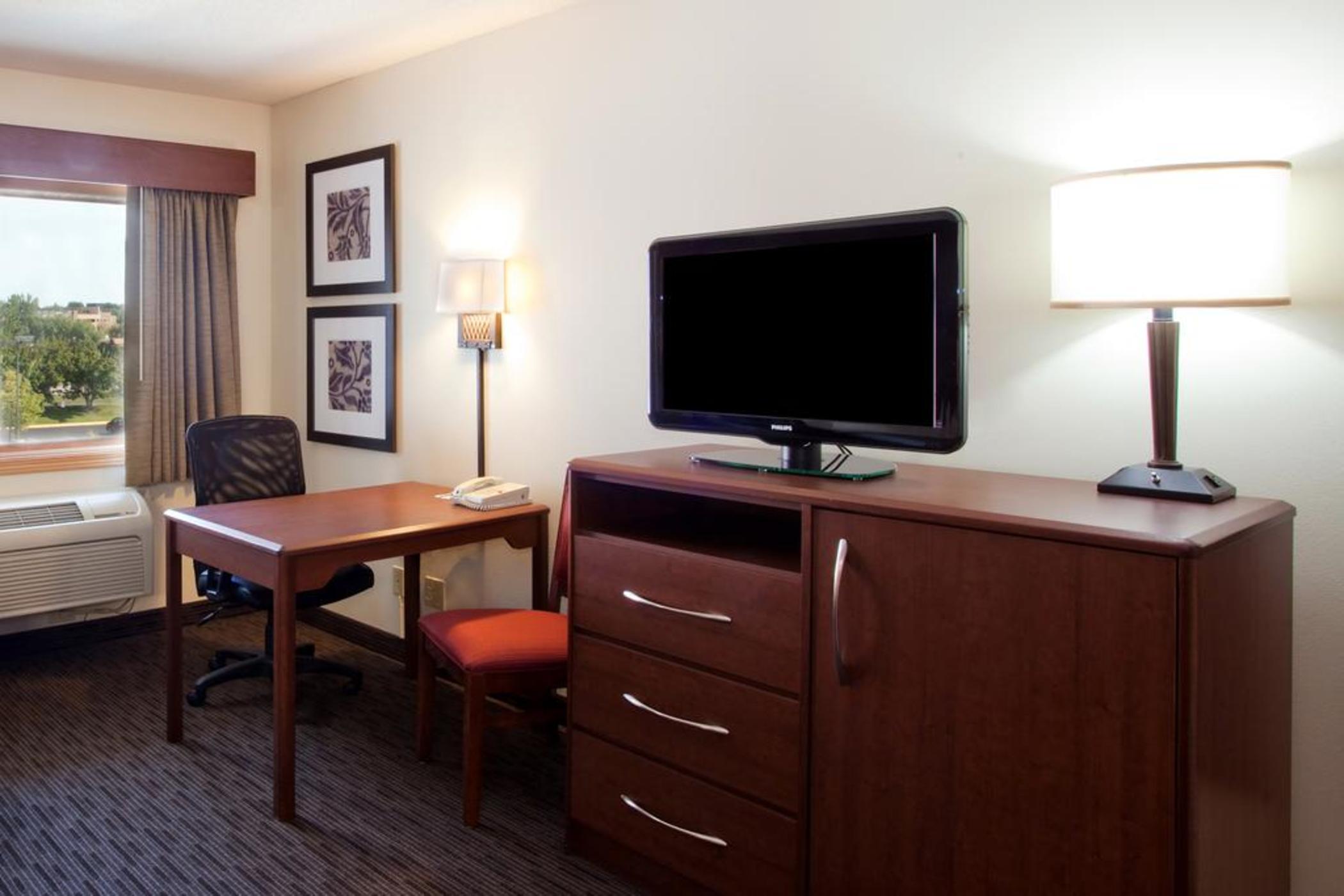 Americinn By Wyndham Blackduck Экстерьер фото