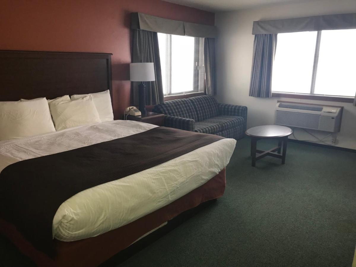 Americinn By Wyndham Blackduck Экстерьер фото